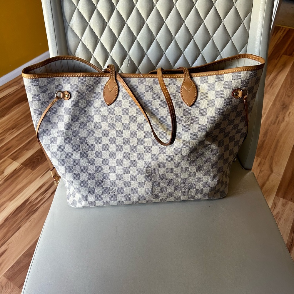 Lois Vuitton Neverfull